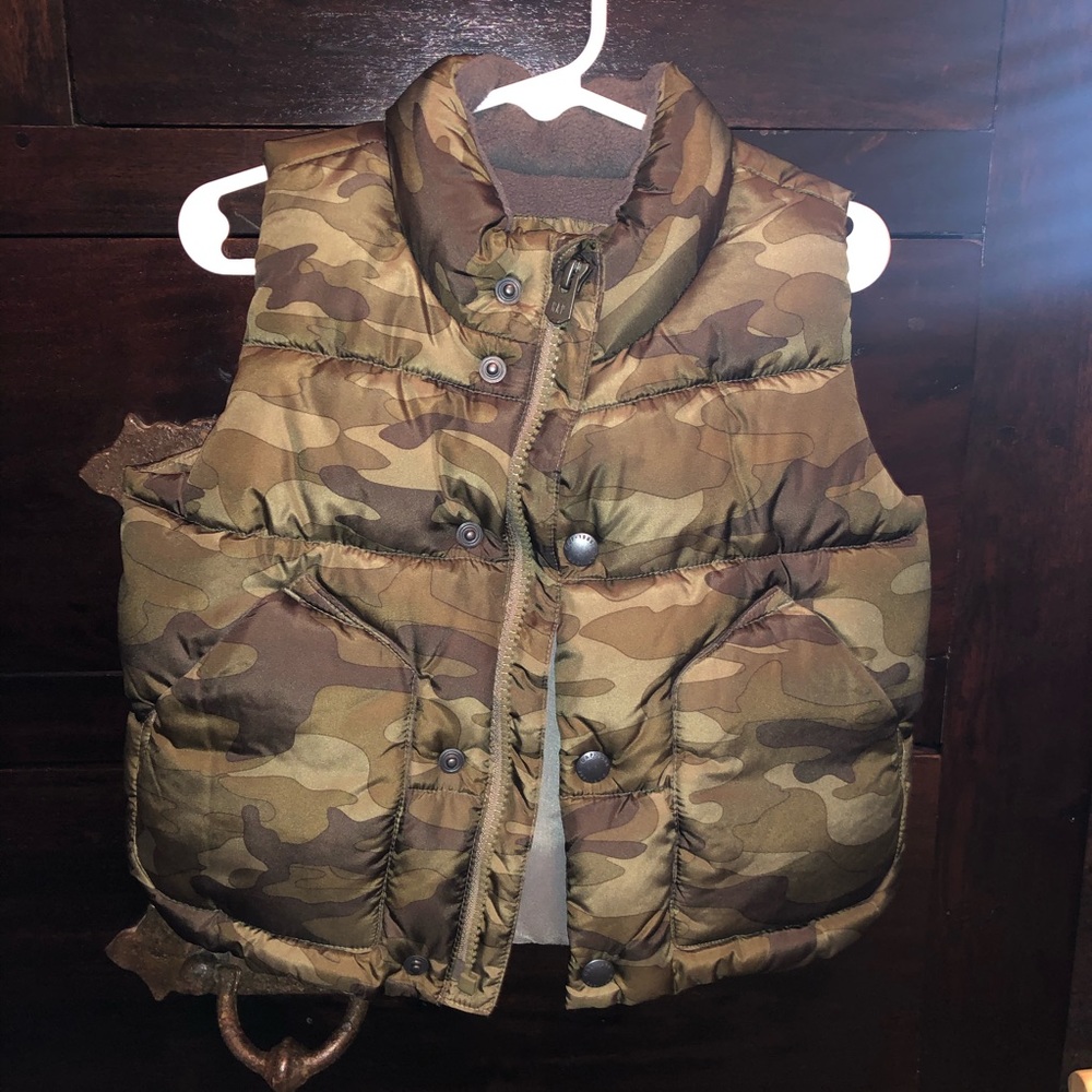 EUC Gap puffer vest